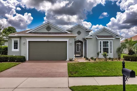 124 Balmy Coast Rd, Groveland, FL 34736