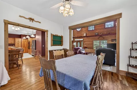 Dining - 20621 Shady Oak Ln, Eustis, FL 32736 photo 2 of 4