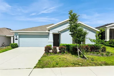 1949 Heart Lake Dr, Groveland, FL 34736