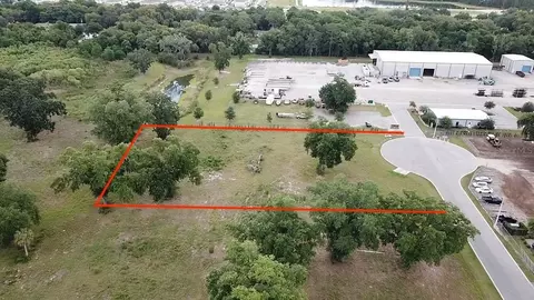 1080 Duck Box Rd, Umatilla, FL 32784