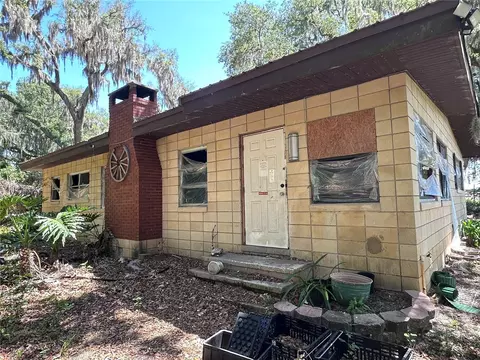 9315 E Treasure Island Ave, Leesburg, FL 34788