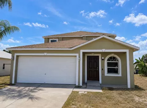 3905 Warbler Dr, Winter Haven, FL 33880