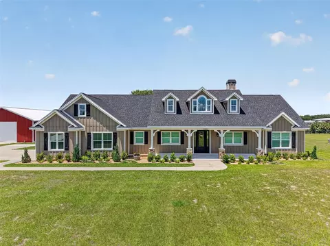 5496 Nantahala Ln, Lady Lake, FL 32159