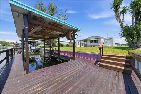 30107 Green Bay Dr, Tavares, FL 32778
