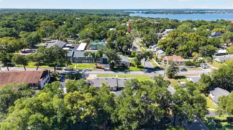 View/Area - 205 E 10th Ave, Mount Dora, FL 32757 photo 7 of 8