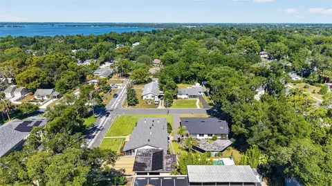 View/Area - 205 E 10th Ave, Mount Dora, FL 32757 photo 4 of 8