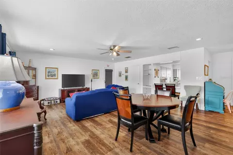 Dining - 205 E 10th Ave, Mount Dora, FL 32757 photo 1 of 1