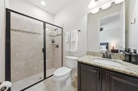 Bath - 30040 Donnington Loop, Mount Dora, FL 32757 photo 3 of 5