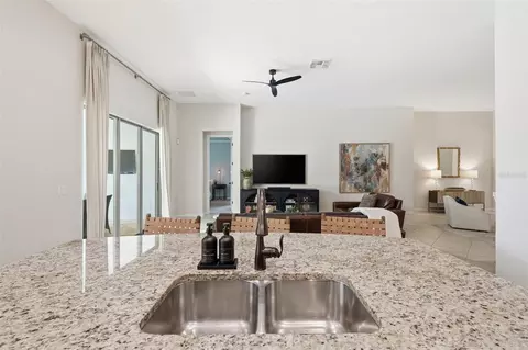 Kitchen - 30040 Donnington Loop, Mount Dora, FL 32757 photo 3 of 4