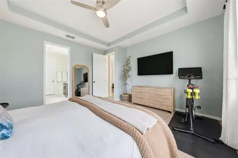 Bedroom - 30040 Donnington Loop, Mount Dora, FL 32757 photo 2 of 9