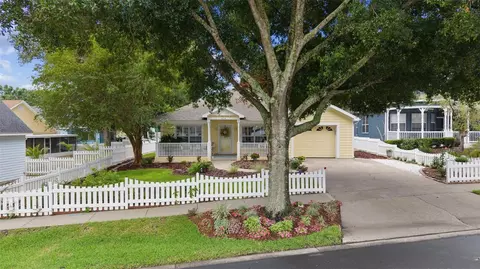 1622 Laurel Way, Tavares, FL 32778