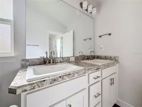 Bath - 187 NW 45th Loop, Ocala, FL 34475 photo 3 of 4