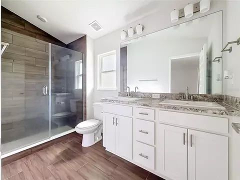 Bath - 187 NW 45th Loop, Ocala, FL 34475 photo 1 of 4