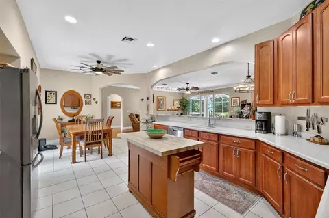 Kitchen - 2003 Bayside Ave, Mount Dora, FL 32757 photo 2 of 5