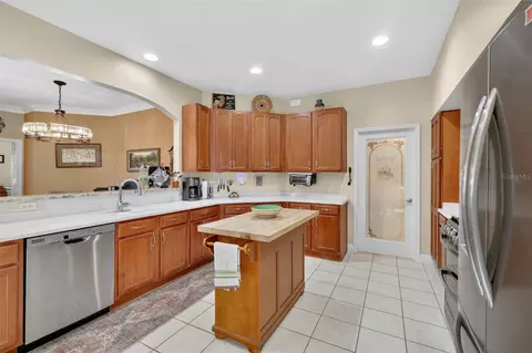 Kitchen - 2003 Bayside Ave, Mount Dora, FL 32757 photo 3 of 5