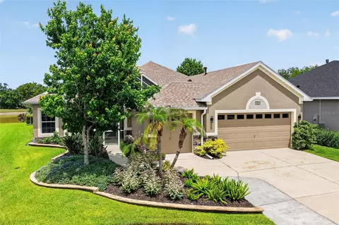 Exterior - 2003 Bayside Ave, Mount Dora, FL 32757 photo 3 of 17