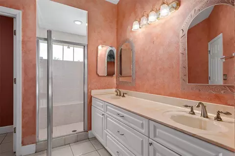 Bath - 137 Madrona Dr, Eustis, FL 32726 photo 2 of 3