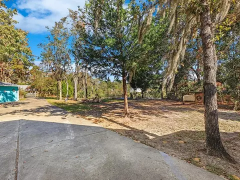 Exterior - 112 8th St NE, Steinhatchee, FL 32359 photo 8 of 12