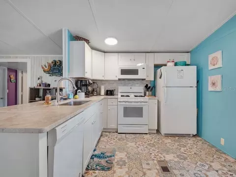 Kitchen - 112 8th St NE, Steinhatchee, FL 32359 photo 1 of 2