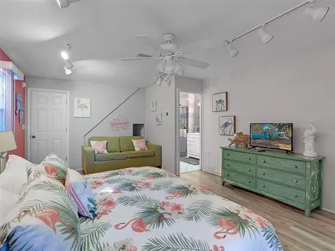 Bedroom - 112 8th St NE, Steinhatchee, FL 32359 photo 8 of 12