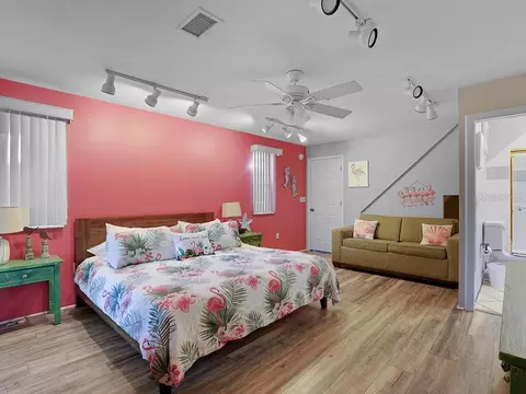Bedroom - 112 8th St NE, Steinhatchee, FL 32359 photo 7 of 12