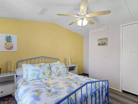 Bedroom - 112 8th St NE, Steinhatchee, FL 32359 photo 3 of 12