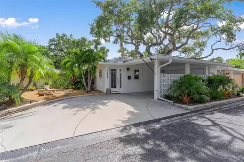 1229 Moonmist Cir #P6, Sarasota, FL 34242