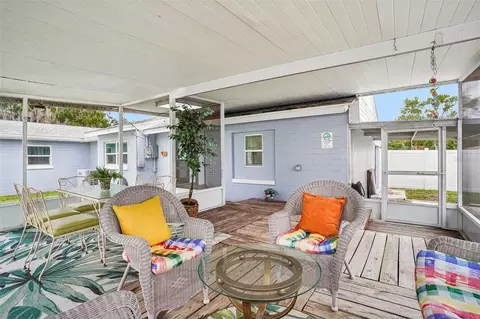 Exterior - 1211 Morningside Dr, Mount Dora, FL 32757 photo 6 of 17