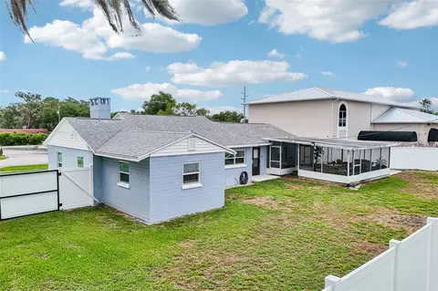 Exterior - 1211 Morningside Dr, Mount Dora, FL 32757 photo 15 of 17