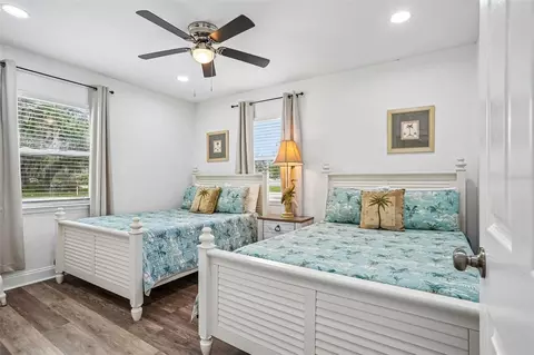 Bedroom - 1211 Morningside Dr, Mount Dora, FL 32757 photo 8 of 9
