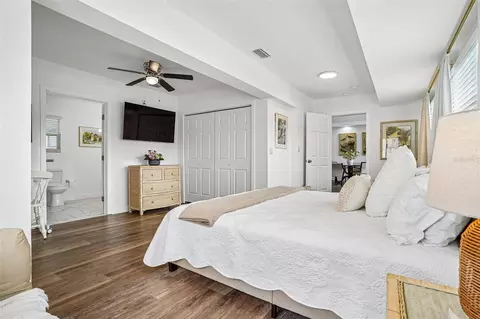 Bedroom - 1211 Morningside Dr, Mount Dora, FL 32757 photo 4 of 9