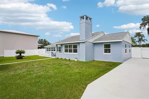 Exterior - 1211 Morningside Dr, Mount Dora, FL 32757 photo 16 of 17