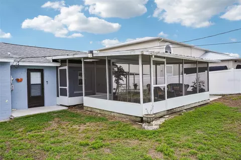 Exterior - 1211 Morningside Dr, Mount Dora, FL 32757 photo 9 of 17