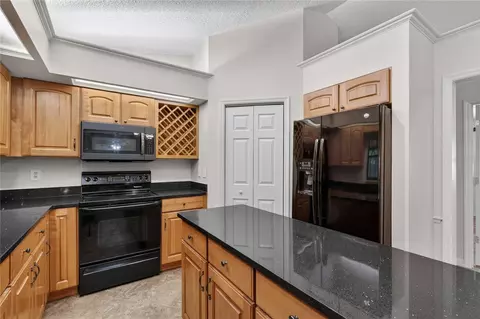 Kitchen - 207 Pinecrest Rd, Mount Dora, FL 32757 photo 4 of 4