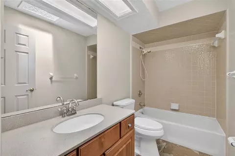 Bath - 207 Pinecrest Rd, Mount Dora, FL 32757 photo 3 of 3