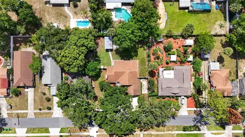 View/Area - 207 Pinecrest Rd, Mount Dora, FL 32757 photo 1 of 5