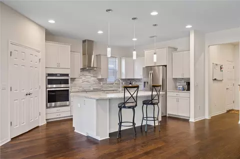 Kitchen - 11608 Dublin Grafton Dr, Riverview, FL 33579 photo 2 of 7