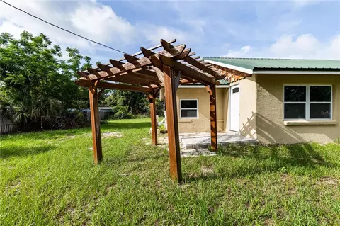 7020 Scott Ave, Mount Dora, FL 32757