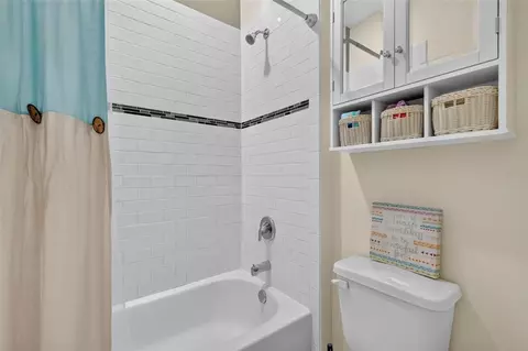 Bath - 30658 E Bluebell Ave, Eustis, FL 32736 photo 7 of 7