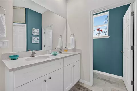 Bath - 30658 E Bluebell Ave, Eustis, FL 32736 photo 2 of 7