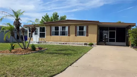 1203 Apache Cir, Tavares, FL 32778