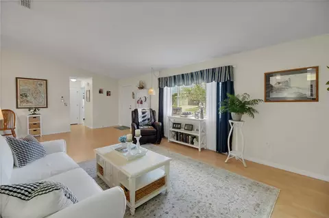 Living - 10608 SE 174th Loop, Summerfield, FL 34491 photo 3 of 6