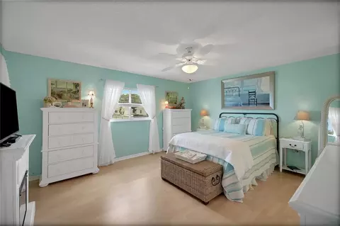 Bedroom - 10608 SE 174th Loop, Summerfield, FL 34491 photo 1 of 7