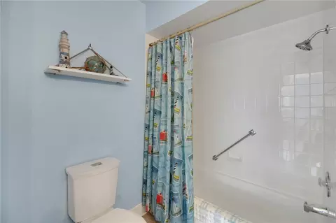 Bath - 10608 SE 174th Loop, Summerfield, FL 34491 photo 9 of 9