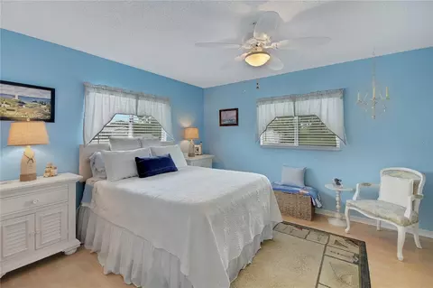 Bedroom - 10608 SE 174th Loop, Summerfield, FL 34491 photo 7 of 7