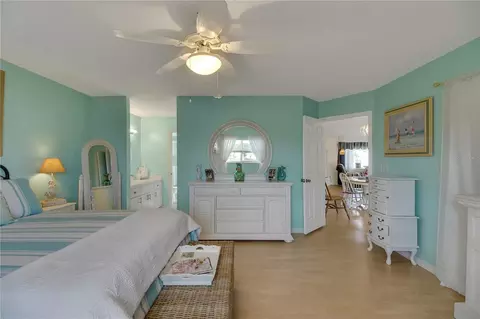 Bedroom - 10608 SE 174th Loop, Summerfield, FL 34491 photo 3 of 7