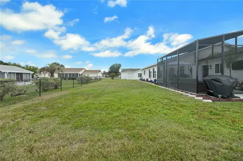 Exterior - 10608 SE 174th Loop, Summerfield, FL 34491 photo 6 of 7