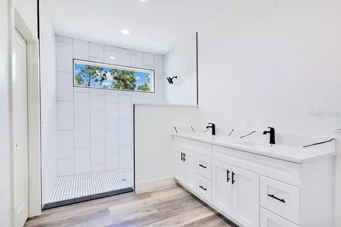 Bath - 41824 Aspen St, Eustis, FL 32736 photo 4 of 6