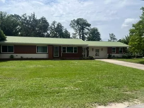 5810 SE Babb Rd, Belleview, FL 34420