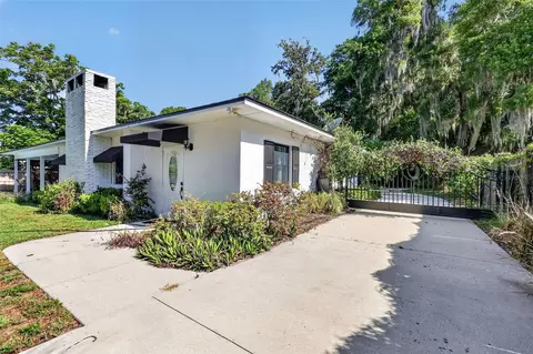 Exterior - 414 W 12th Ave, Mount Dora, FL 32757 photo 14 of 18